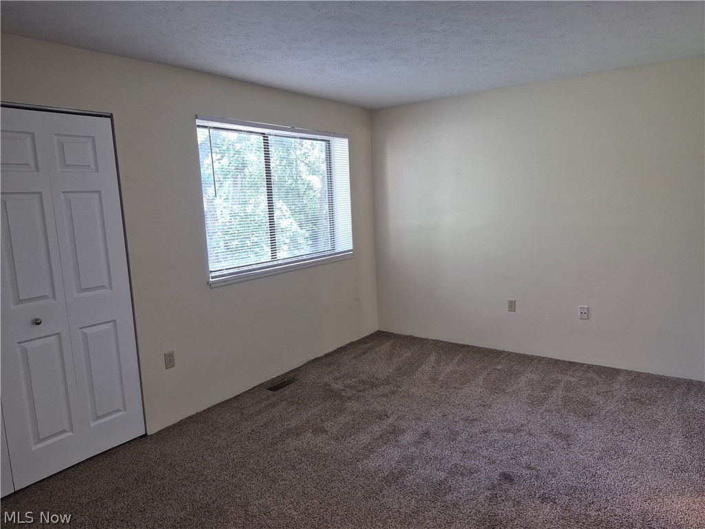38465 North Lane Willoughby OH 44094