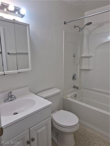 38465 North Lane Willoughby OH 44094