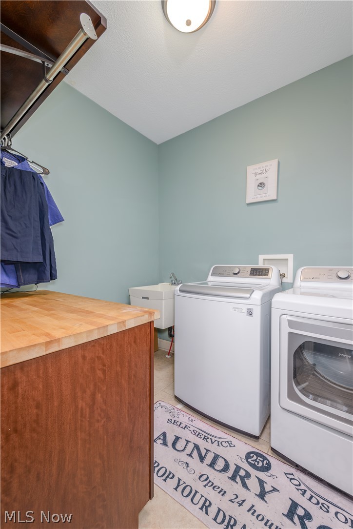 3721 Old Hickory Avenue NW Canton OH 44718