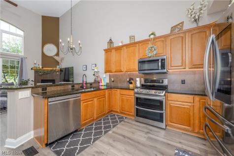 3721 Old Hickory Avenue NW Canton OH 44718