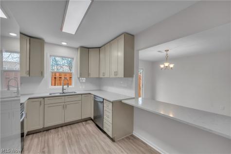 23219 Bennington Hamlet Circle Euclid OH 44123