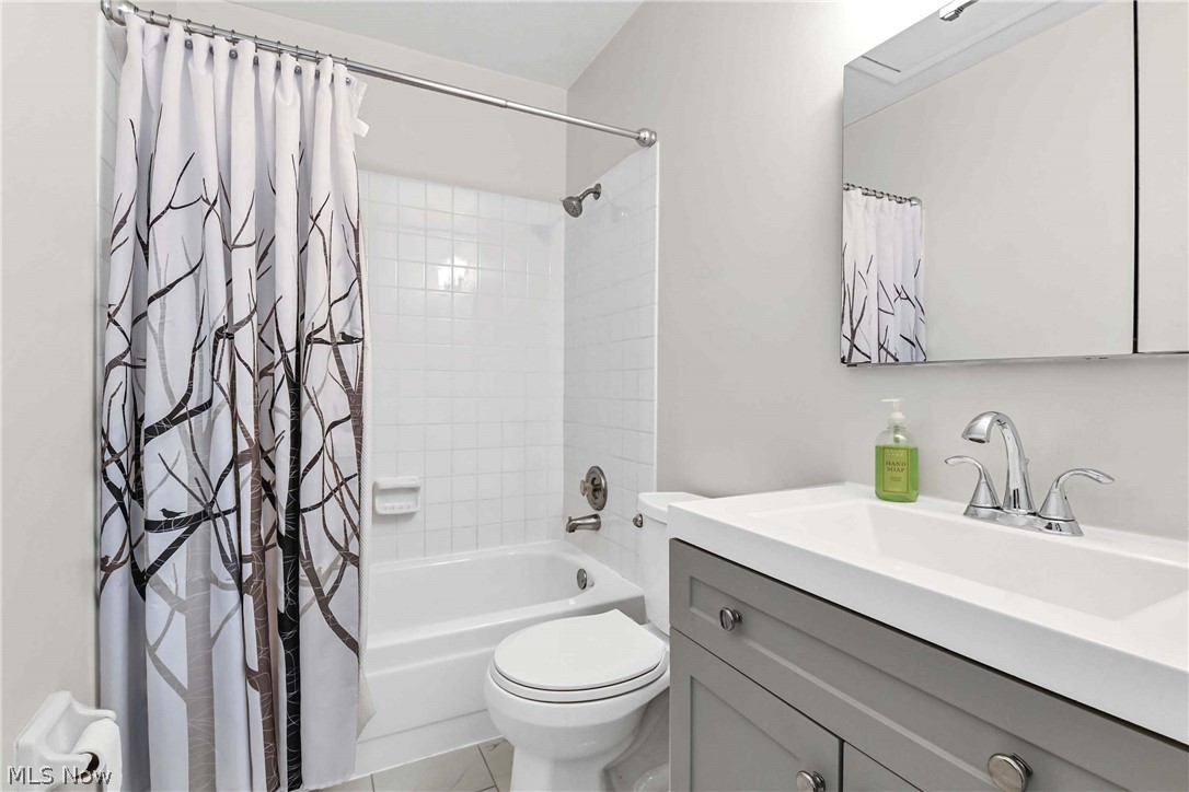 3807 Circlewood Court Fairview Park OH 44126