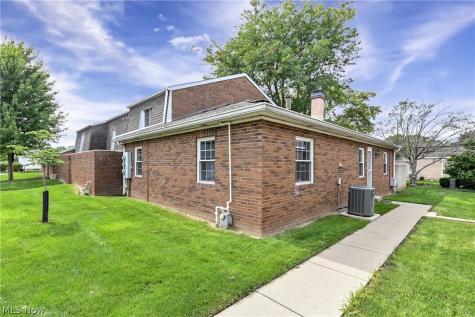 3807 Circlewood Court Fairview Park OH 44126