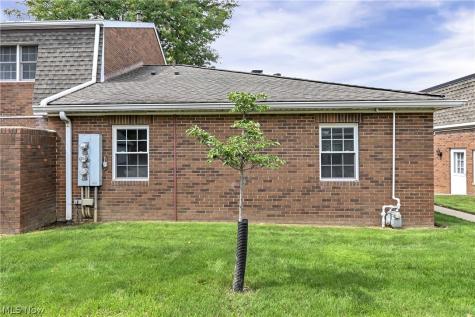 3807 Circlewood Court Fairview Park OH 44126