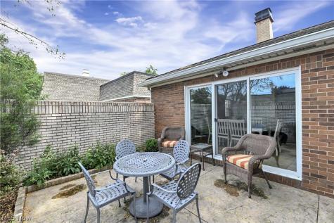 3807 Circlewood Court Fairview Park OH 44126
