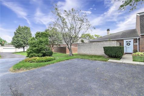 3807 Circlewood Court Fairview Park OH 44126
