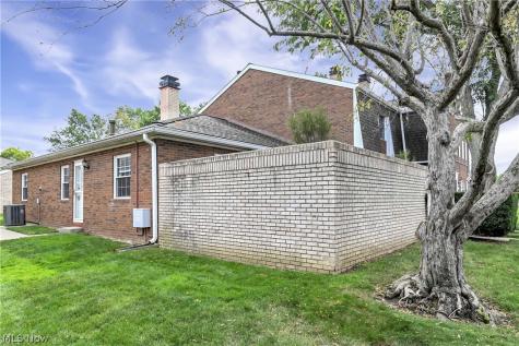 3807 Circlewood Court Fairview Park OH 44126