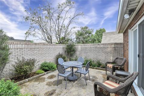 3807 Circlewood Court Fairview Park OH 44126