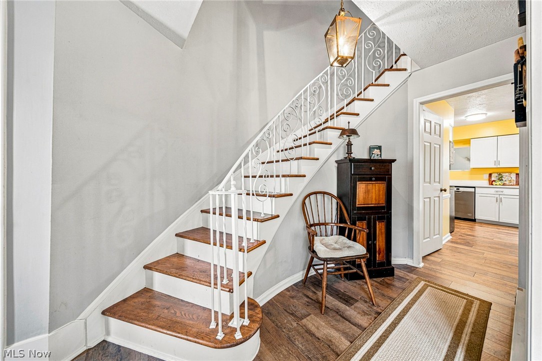 9 Meadowlawn Drive Mentor OH 44060