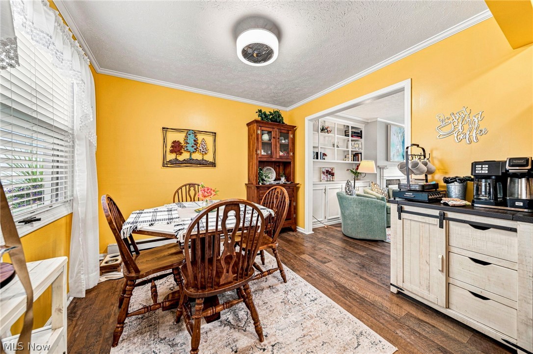 9 Meadowlawn Drive Mentor OH 44060