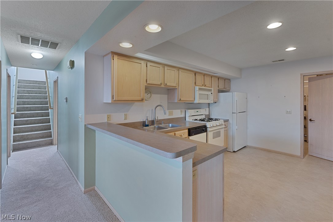 695 E Western Reserve Road Poland OH 44514