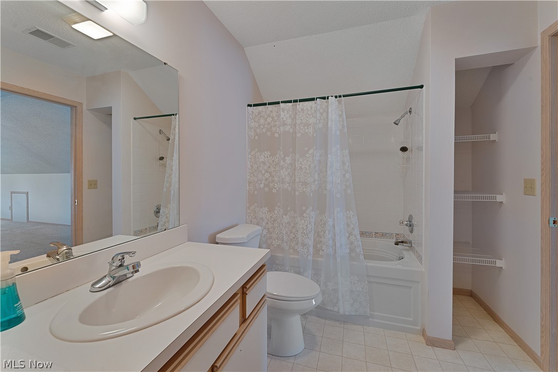 695 E Western Reserve Road Poland OH 44514