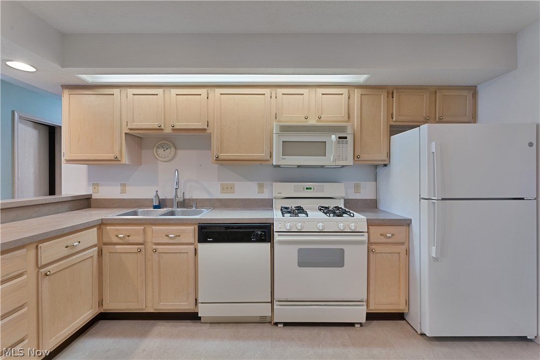 695 E Western Reserve Road Poland OH 44514