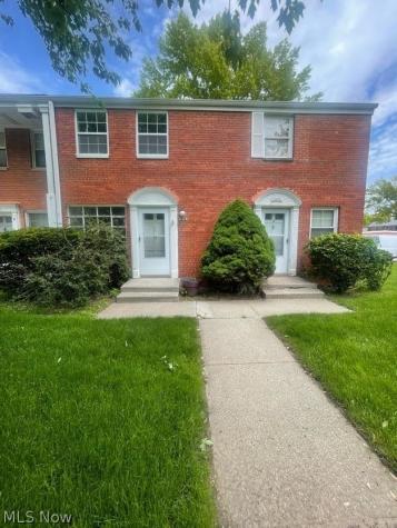 22651 Fox Euclid OH 44123