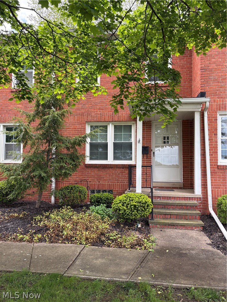 2748 Wooster Road Rocky River OH 44116