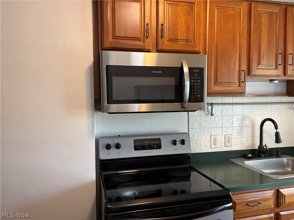 2748 Wooster Road Rocky River OH 44116