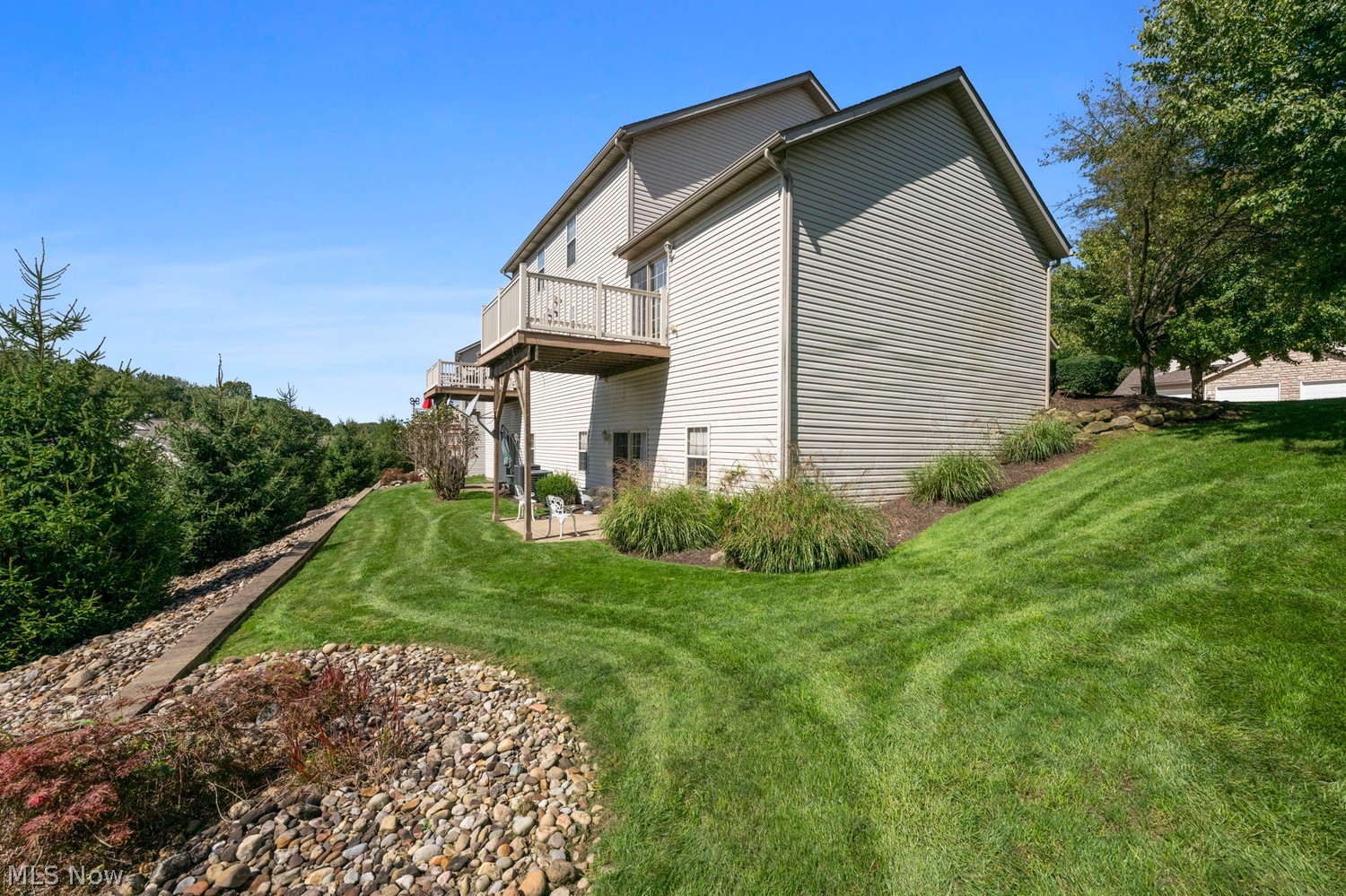 77 Falling Water Circle Munroe Falls OH 44262
