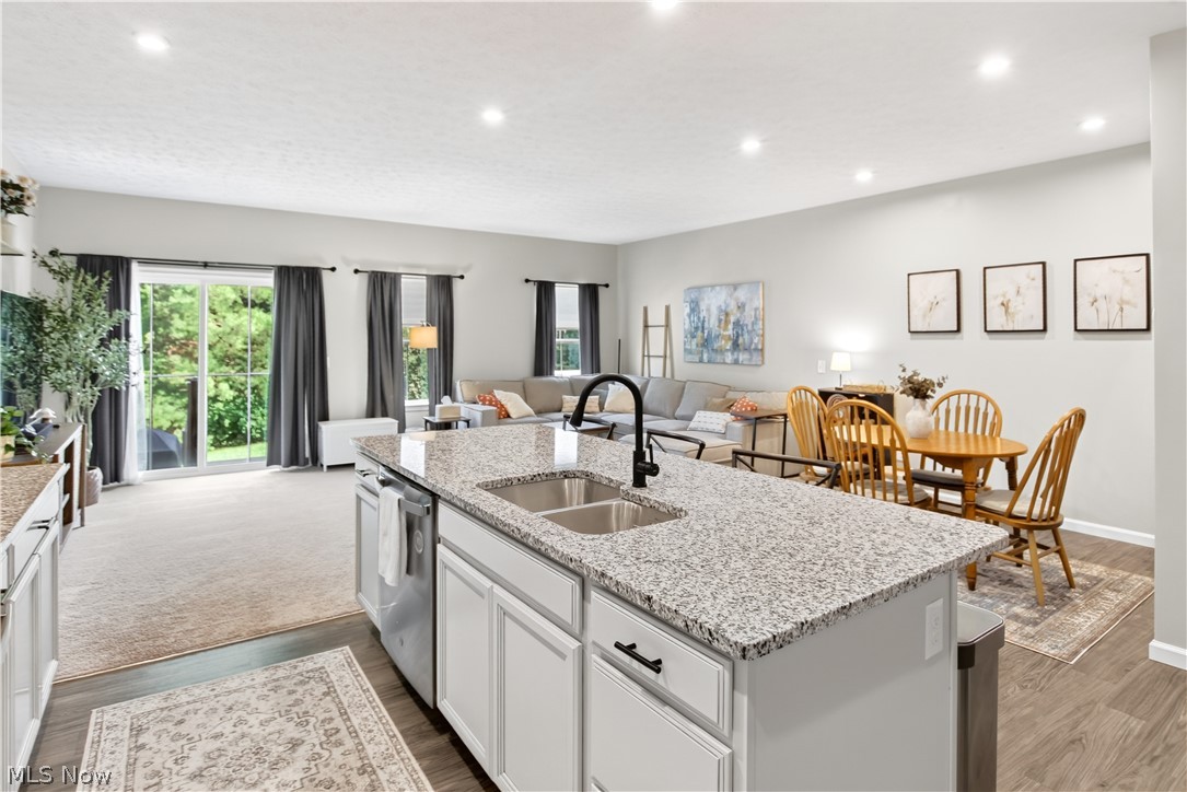 1195 Meadow Run Copley OH 44321