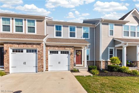 1195 Meadow Run Copley OH 44321