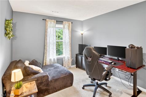 1195 Meadow Run Copley OH 44321