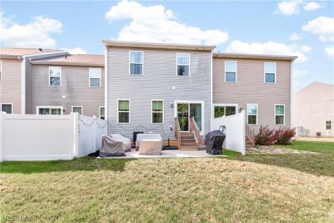 1195 Meadow Run Copley OH 44321