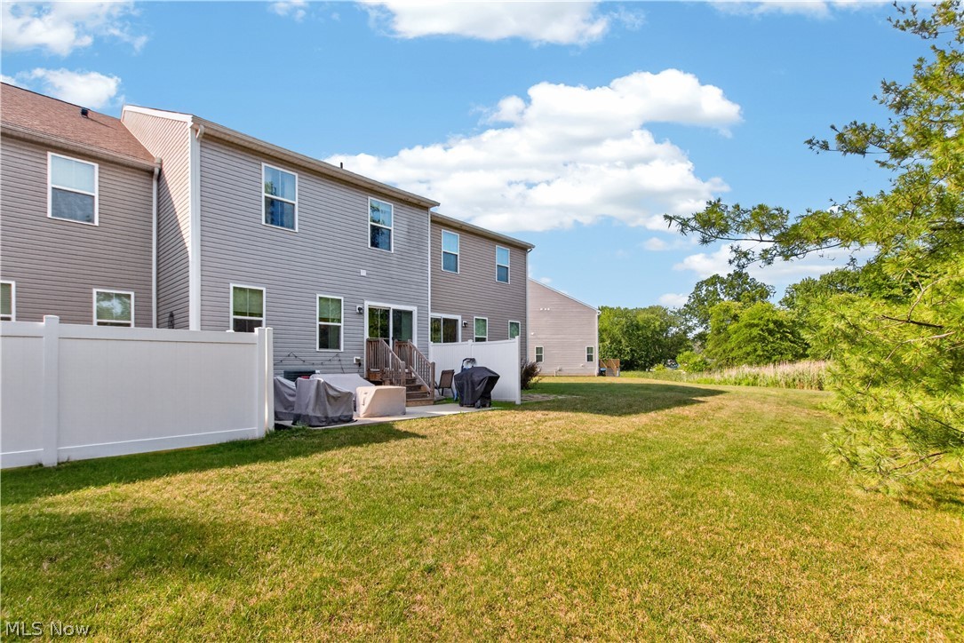 1195 Meadow Run Copley OH 44321