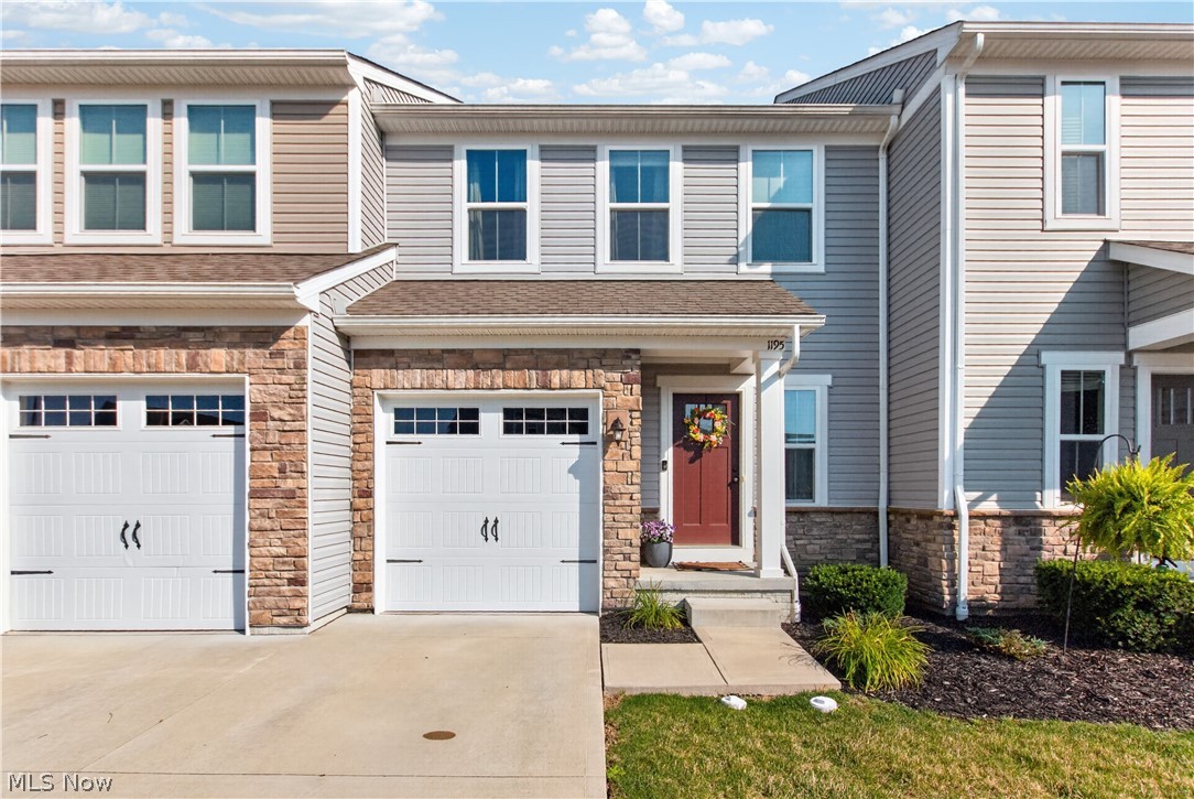 1195 Meadow Run Copley OH 44321