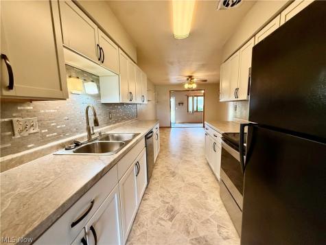 25415 Clubside Drive North Olmsted OH 44070