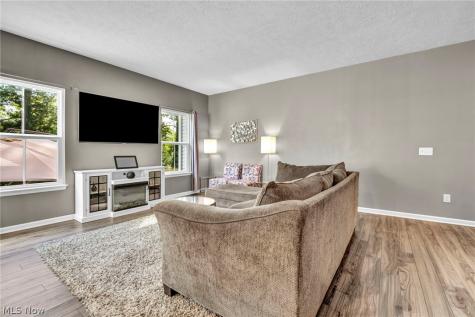 1634 Cypress Court Stow OH 44224