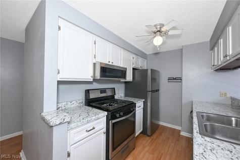 2942 Heatherwood Court Stow OH 44224