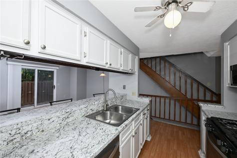 2942 Heatherwood Court Stow OH 44224