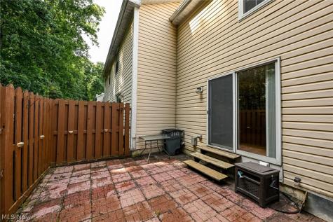 2942 Heatherwood Court Stow OH 44224