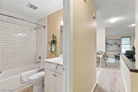 547 Center Avenue Cuyahoga Falls OH 44221