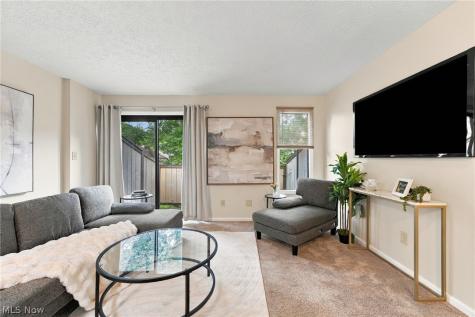 547 Center Avenue Cuyahoga Falls OH 44221