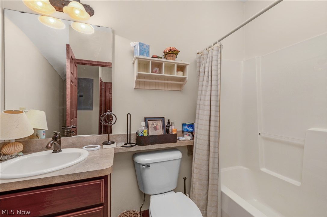 2972 Whispering Shores Drive Vermilion OH 44089