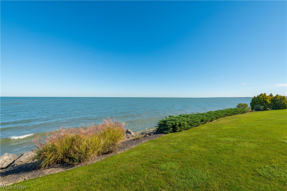2972 Whispering Shores Drive Vermilion OH 44089