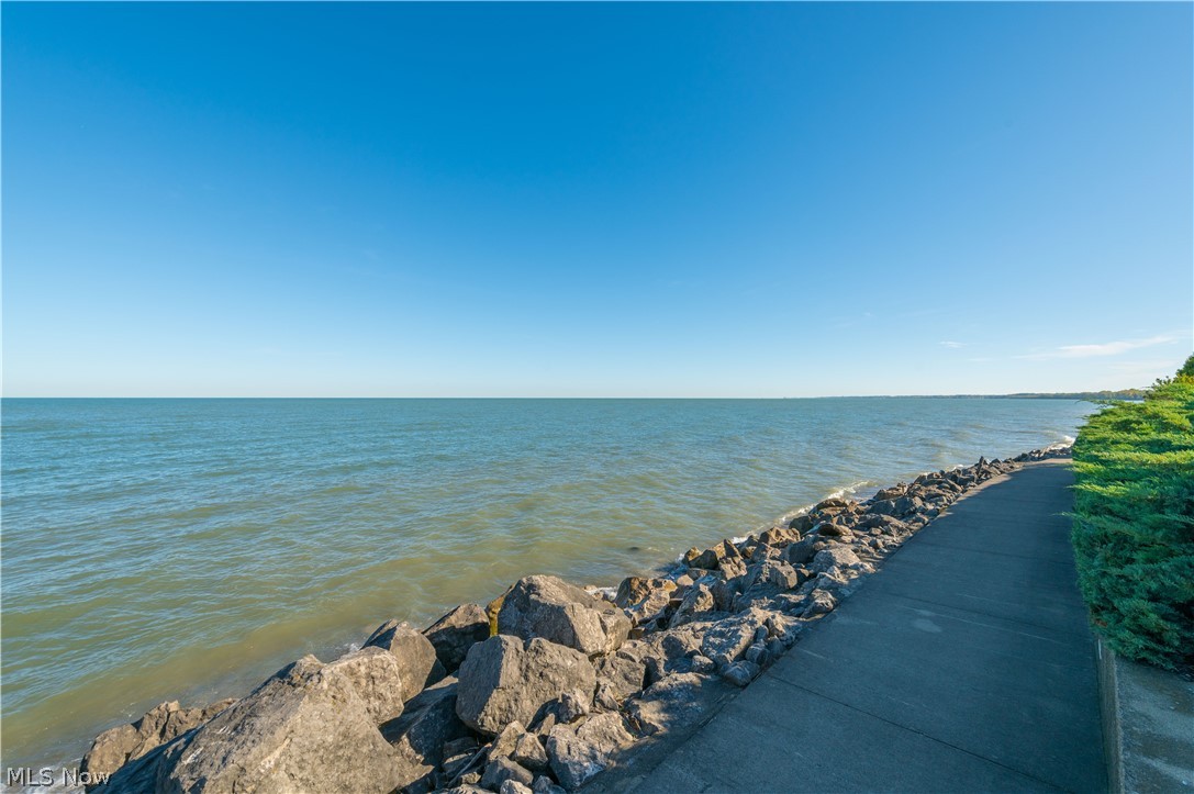 2972 Whispering Shores Drive Vermilion OH 44089