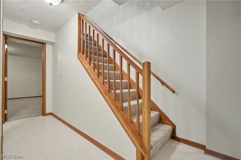 2466 Wrens Drive S Stow OH 44224