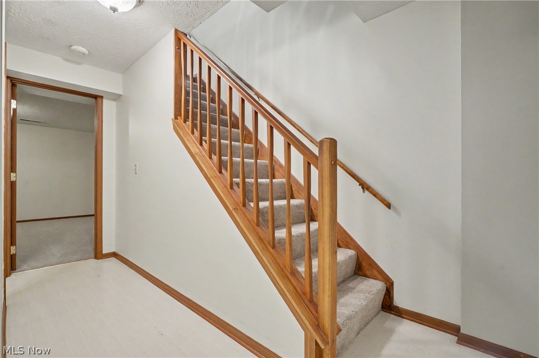2466 Wrens Drive S Stow OH 44224