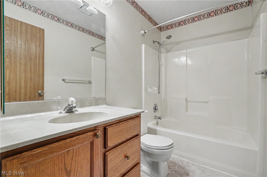 2466 Wrens Drive S Stow OH 44224