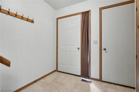2466 Wrens Drive S Stow OH 44224