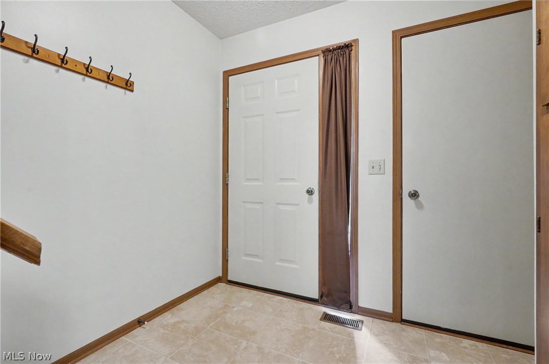 2466 Wrens Drive S Stow OH 44224