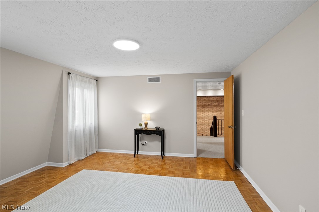 824 S Chillicothe Road Aurora OH 44202