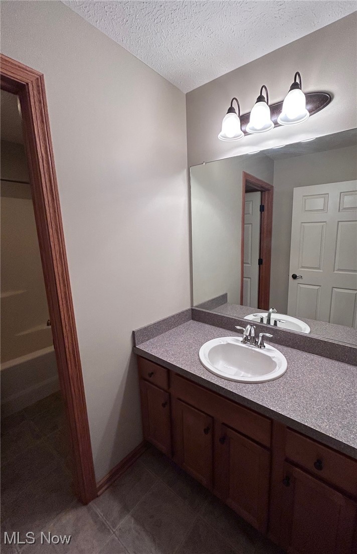 294 Lakewick Lane Willowick OH 44095