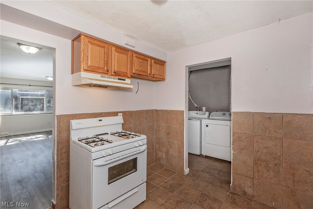 23673 Banbury Circle Warrensville Heights OH 44128