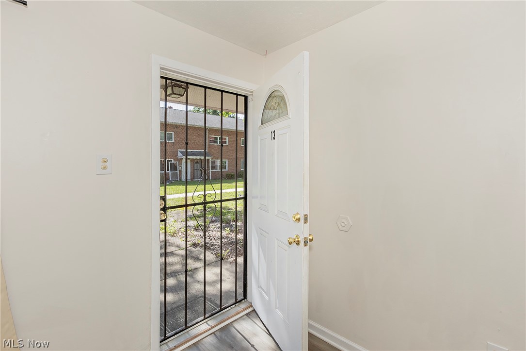 23673 Banbury Circle Warrensville Heights OH 44128