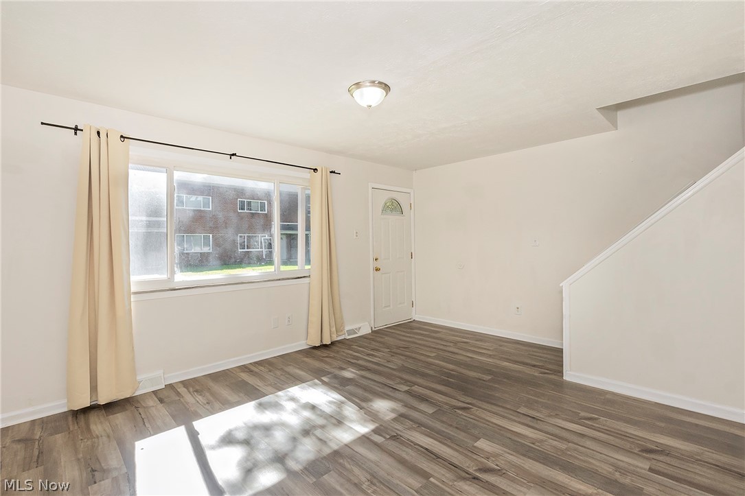 23673 Banbury Circle Warrensville Heights OH 44128