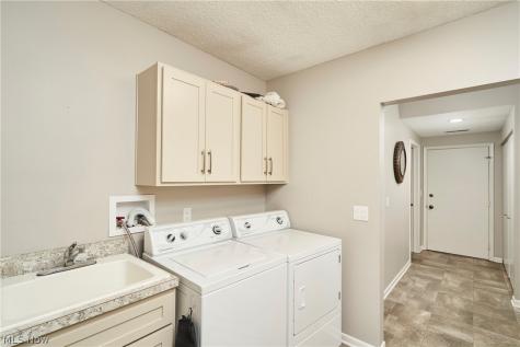 1799 Brookwood Drive Akron OH 44313