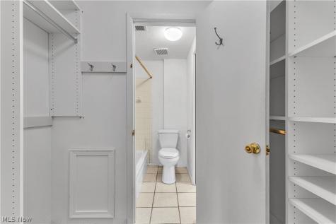 1633 Cedarwood Drive Westlake OH 44145