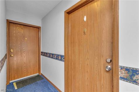 1633 Cedarwood Drive Westlake OH 44145